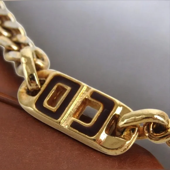 DIOR Signature Logo Chain Necklace 😍❤️